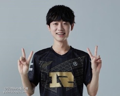 包含Ming在SKT比赛中晋级下一阶段,刷新纪录引发热议!的词条 包含Ming在SKT比赛中晋级下一阶段,刷新纪录引发热议!的词条