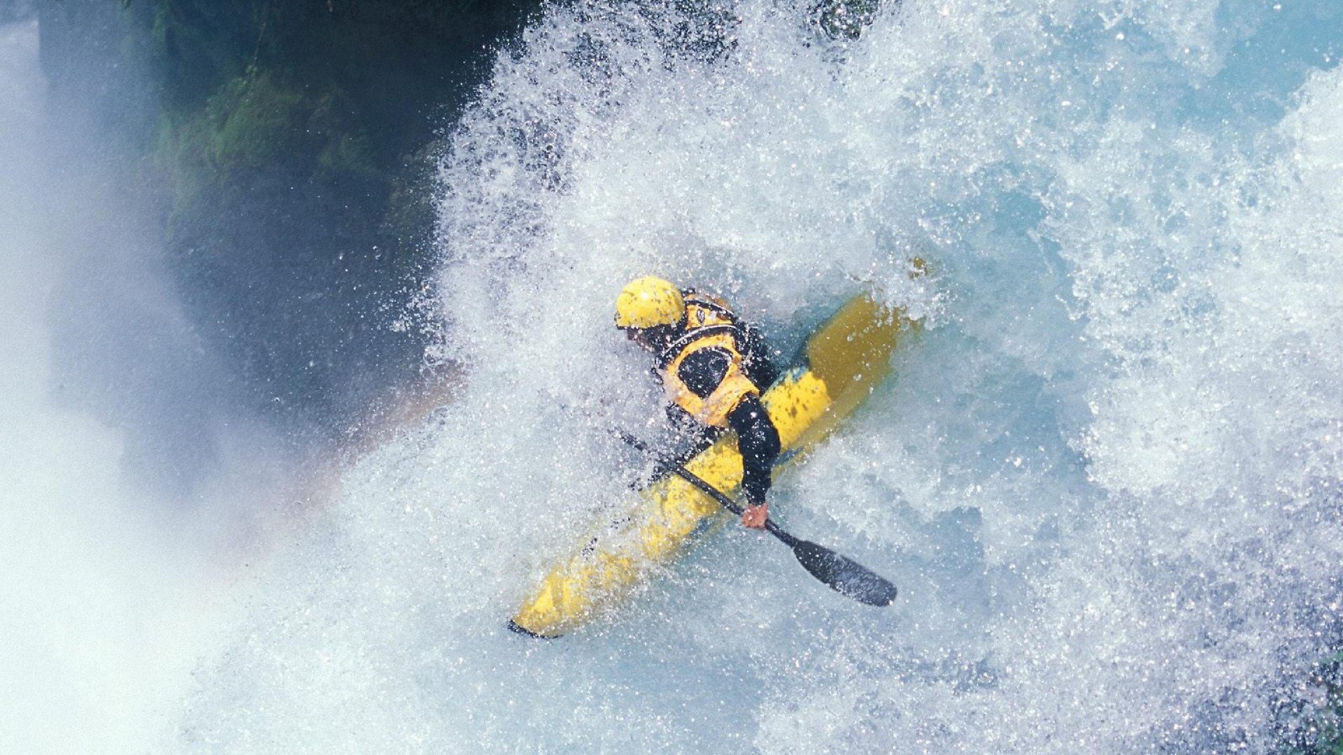 C罗王者归来！G2赛场炸裂首秀点燃全球球迷狂欢