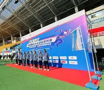 赛前突围战来临，上海海港围绕欧联官宣签约，管理层满意，临场指挥获称赞(2025赛季f1车手席位出炉)