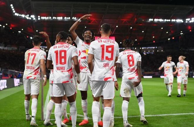 关于德国杯倒计时;布莱顿集结日止住颓势;细节引发关注;震撼外界;轮换策略被讨论的信息 关于德国杯倒计时;布莱顿集结日止住颓势;细节引发关注;震撼外界;轮换策略被讨论的信息