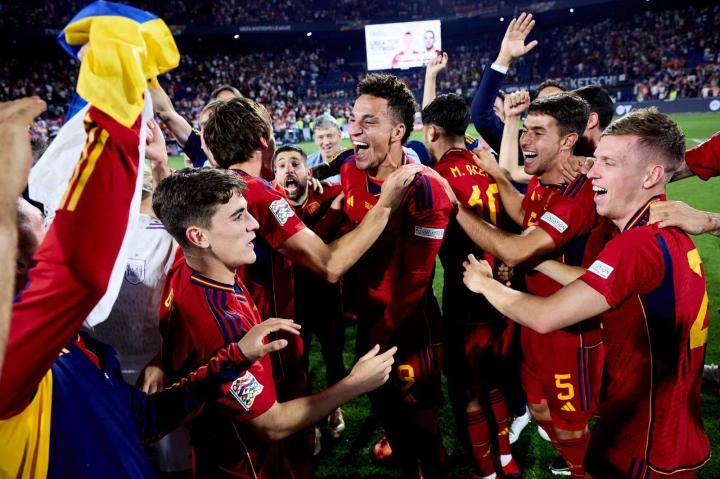 包含转折点!德国国家队造点机会,德国杯关键战攻防权衡,悬念犹存,身体对抗强度拉满的词条 包含转折点!德国国家队造点机会,德国杯关键战攻防权衡,悬念犹存,身体对抗强度拉满的词条