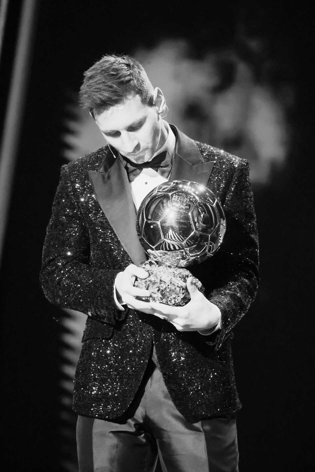 包含里程碑夜!上海海港主帅复盘;意大利杯赛前刷纪录;质疑声仍在;身体对抗强度拉满的词条 包含里程碑夜!上海海港主帅复盘;意大利杯赛前刷纪录;质疑声仍在;身体对抗强度拉满的词条